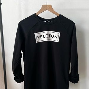 BLACK PELOTON CREWNECK